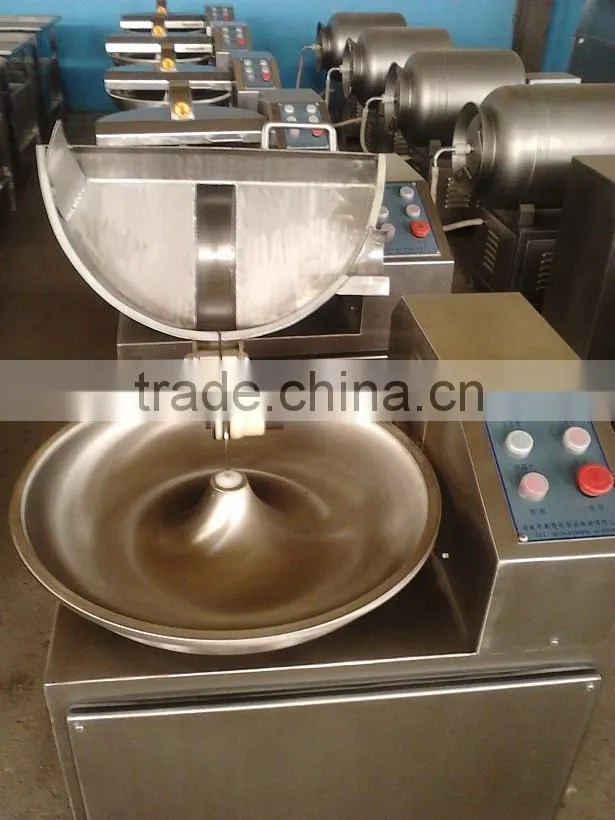 Meat cutting and blending machine