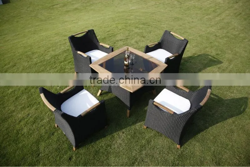 Modern Outdoor Furniture Rattan Dining Set Resturant Furniture For Sell