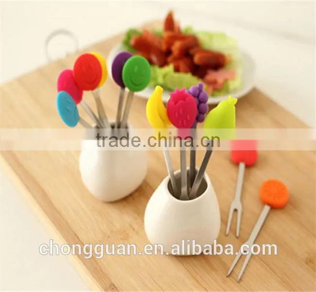 Free sample!!!Halloween party New Design ECO-friendly FDA&LFGB silicone fruit fork ,silicone fruit forks