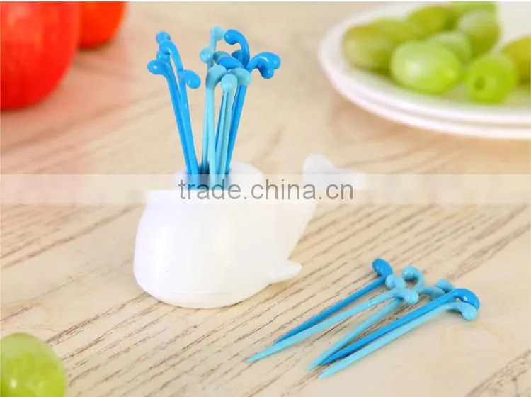 Wholesale Stock Small Order Lovely Beluga Fruit Fork
