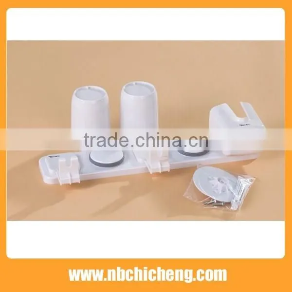 Strong Suction Cup Toothbrush Holder Wash Rack Holder Toothbrush Holder Shaver Hanger Bathroom Sets