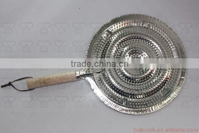 CUISINE ESSENTIAL! SUPER SIMMER RING W/WOODEN HANDLE