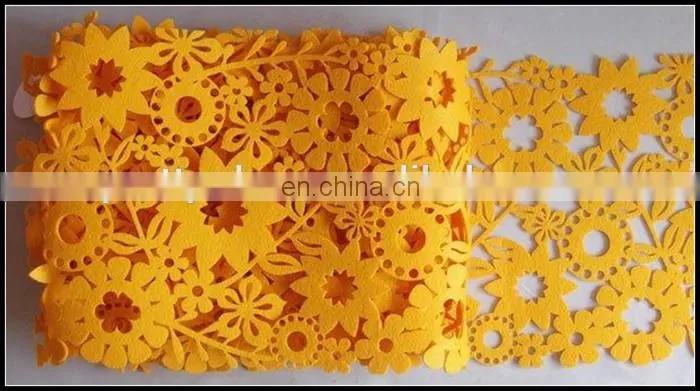 2016 new style yellow color and flower style felt table runner