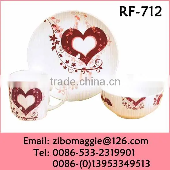 2014 New Designs Wholesale Daily used Promotion Ceramic Dinner Set for Children
