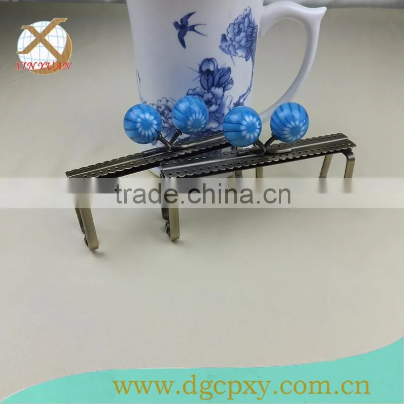 women handbag popular metal handbag handle with blue kiss clasp