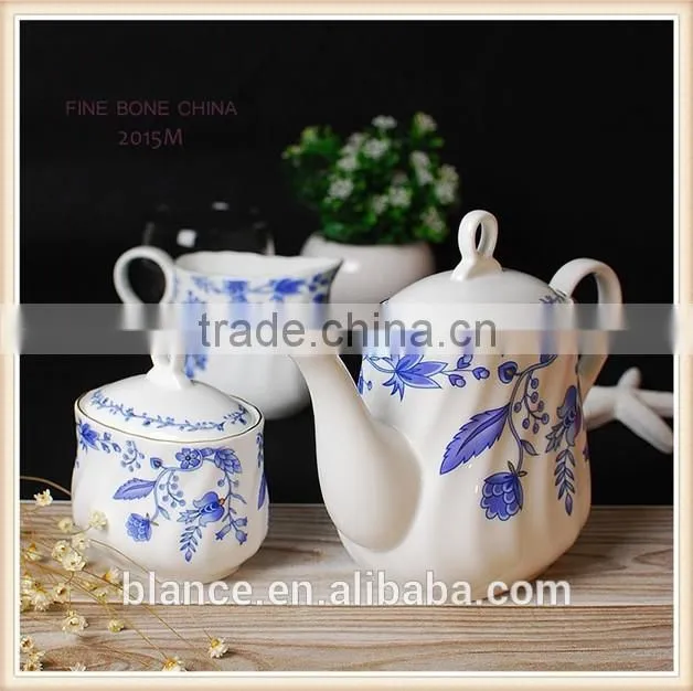Flower coffee set with crinkle surface