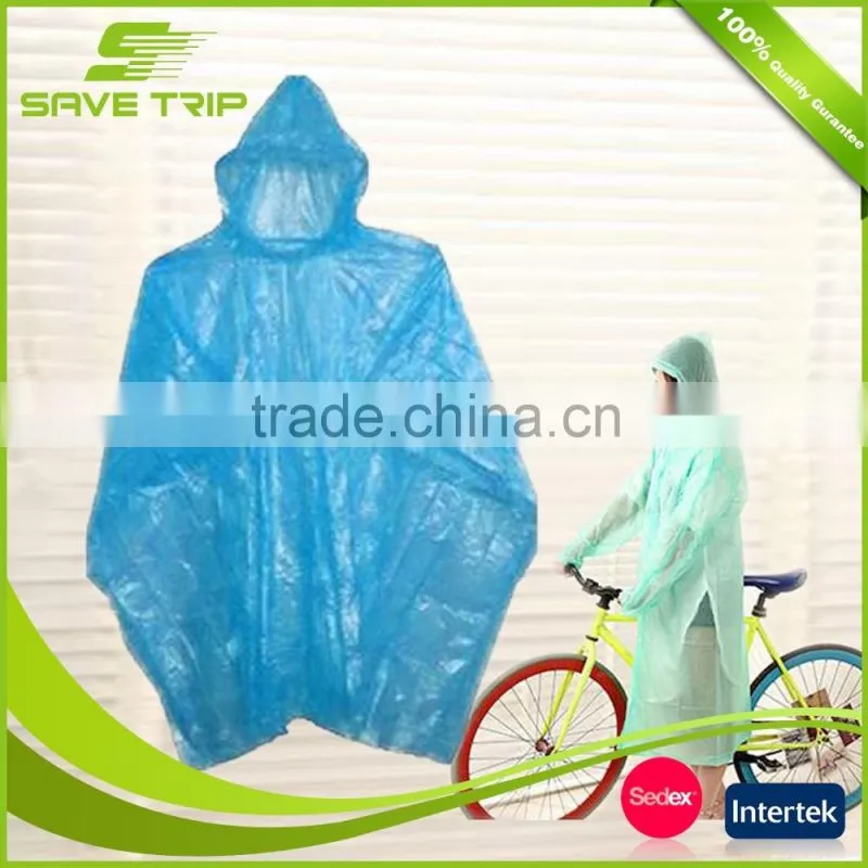 Promotional disposable emergency PE disposable plastic rain coat poncho in ball