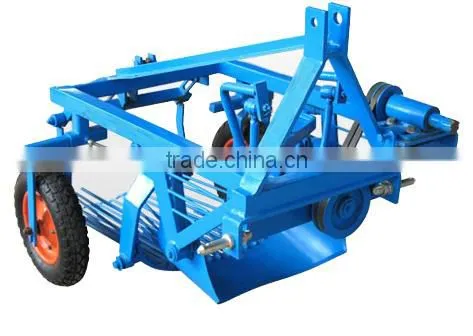 sell good price three point mounted single-row mini sweet potato harvester for tractor