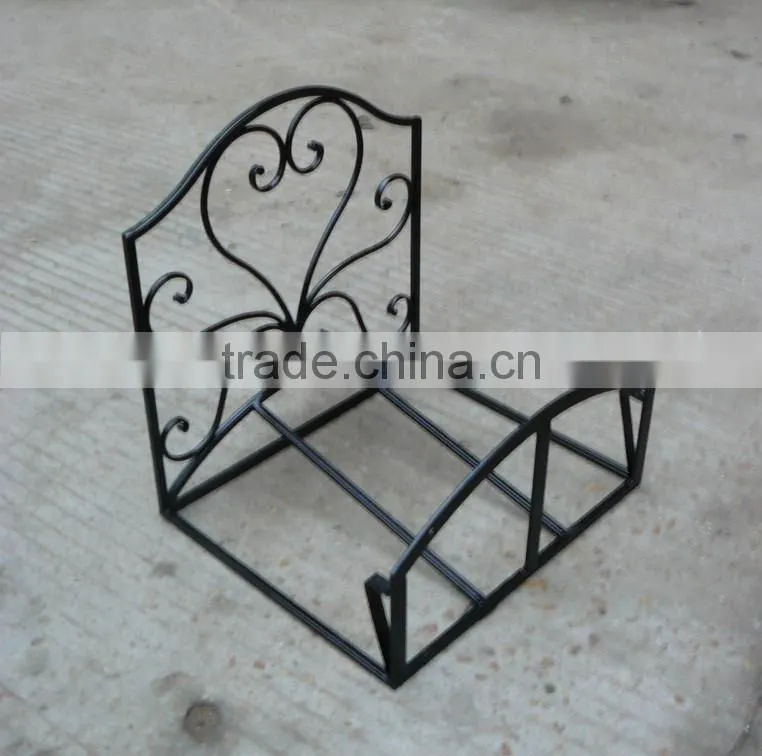 Antiqe black garden hose pipe holder