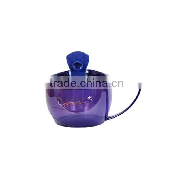 Plastic leisure cup with lid