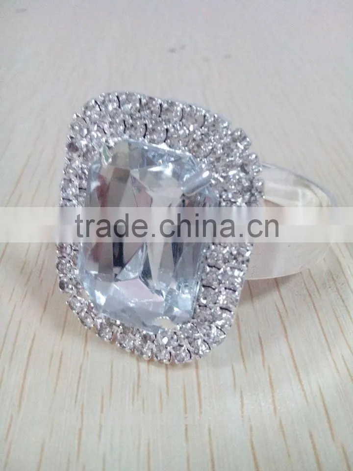 diamond and pearl napkin ring