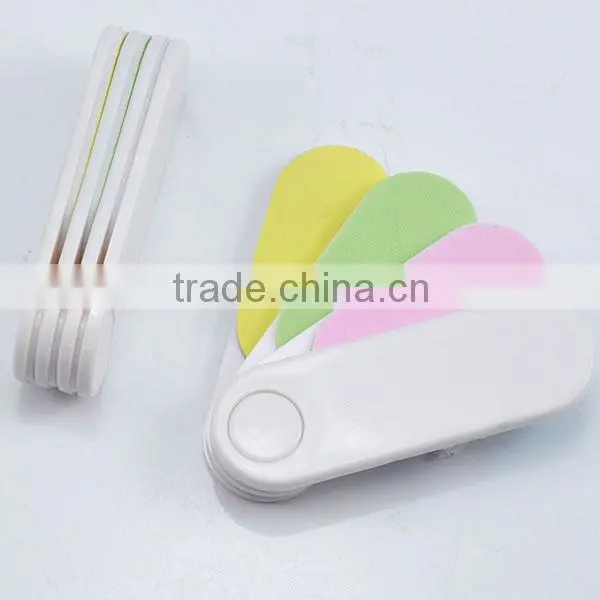 Cheap bulk gifts for women mini nail file set lovely for young girl
