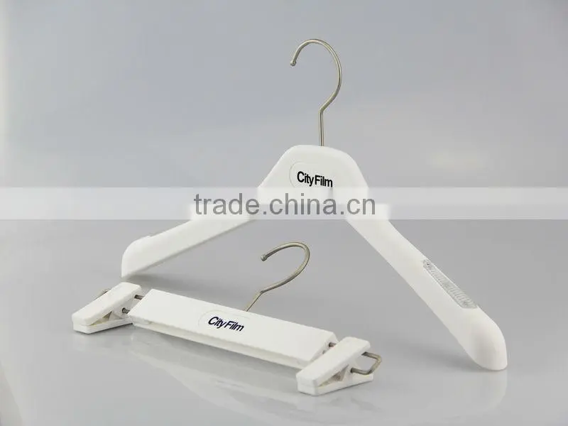 soft finish White plastic clothing hanger sets for top and bottom clothes