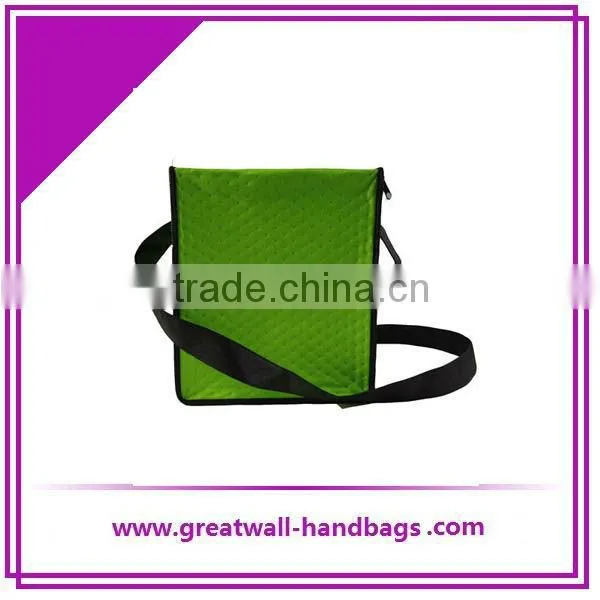 outdoor fitness nonwoven cooler shoulder bag