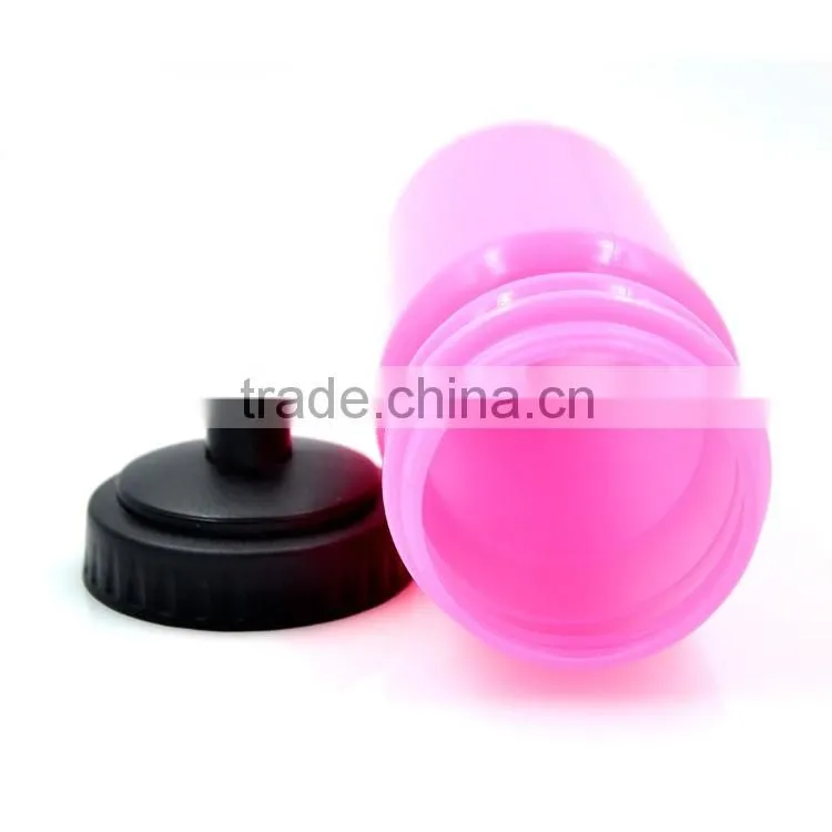 Sports Plastic Water Bottels for Drinking with Lid 600ML