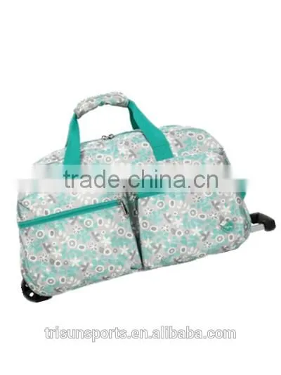 ladies carry on trendy rolling duffel bags for traveling