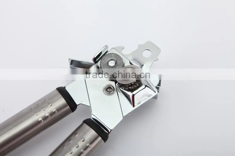 stiainless steel tin opener with s.s handle