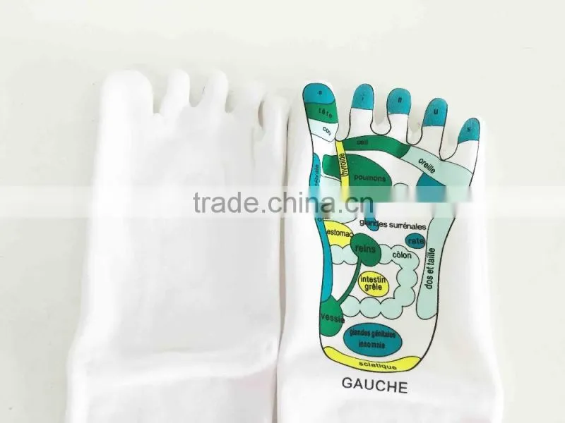 Soften and moisturize gel socks with OEM support