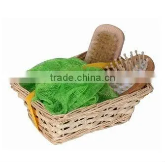 2013 Woven Basket Bath Gift Set