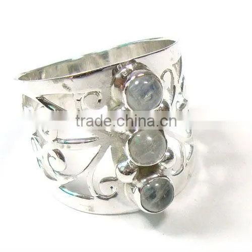 .925 Sterling Silver Faceted Semi Precious Citirne Stone Ring