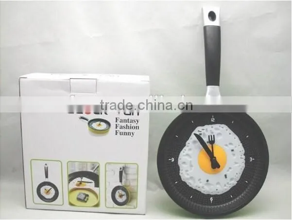 Creative frying egg wall clock/ pan shaped wall clock