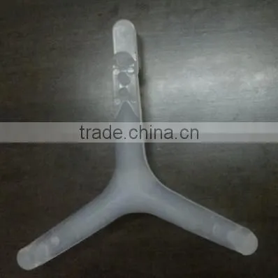 Star type sieve cleaner with plastc stud