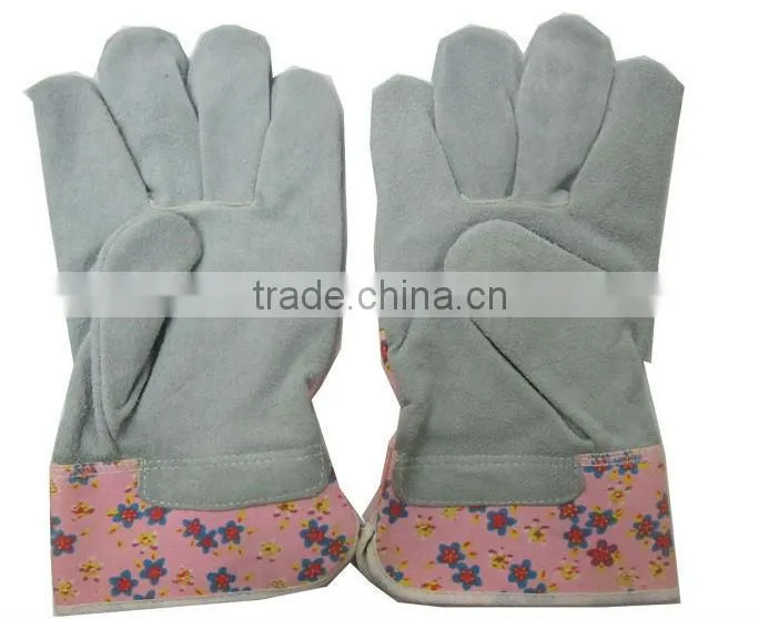 pig split printed garden glove