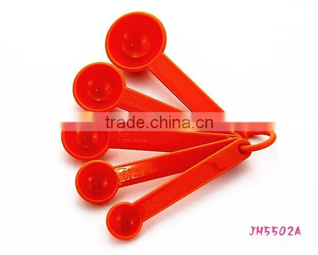 Multi-colored Measuring Spoon Set of 5