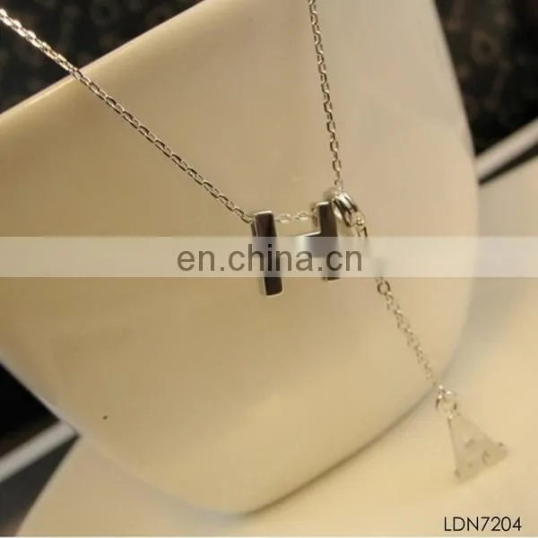 Fashion silver plated letter A-H pendant necklace