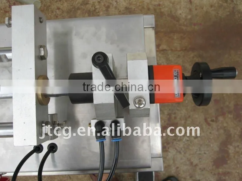 CCG500-1 Semi Automatic Wine Filling Machine