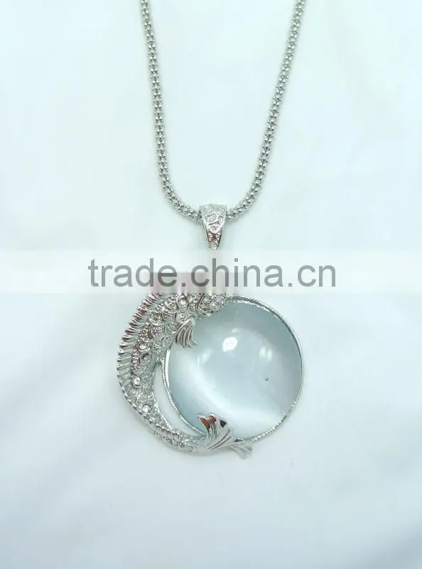 chains pendants jewelry