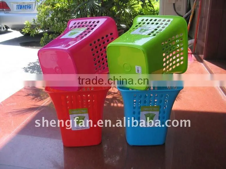 plastic paper wastebasket