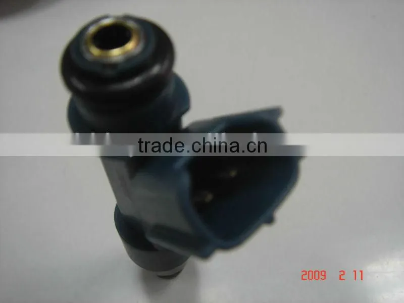 Hot sales and high quality fuel injector for Toyota Hilux 2004-2013 OEM 23209-39015