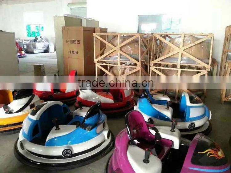 UFO Rechargeable bumper car with laser shooting interactive games machine for parks ride