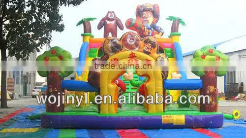 Attractive Inflatable jumping castle with slide