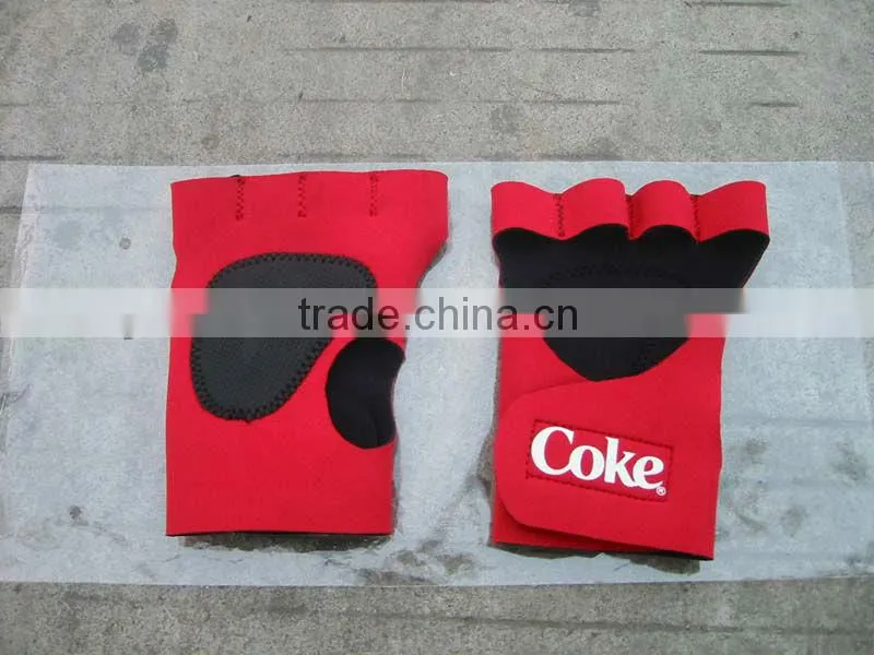 Net surface breathable neoprene gloves