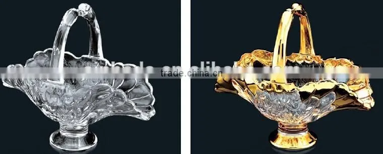 With 10 years experience factory supply swan shape crystal glass decorative fruit valentine gift basket