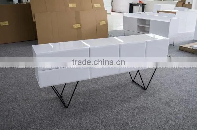 TALL WHITE LACQUER TV CABINET WITH FIVE DRAWERS E-828