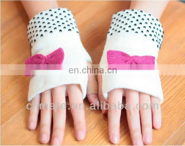 High quality fashion half finger gloves for girls