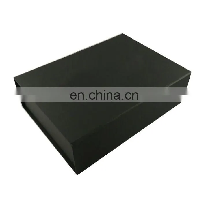 Foldable magnetic closure box