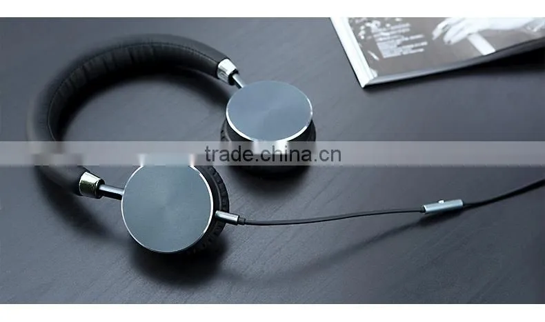 Original ROCK Muma Series 3.5mm Universal Ear Hook Headphone Stereo Sound Sport headset For Mobile Phone MT-4687