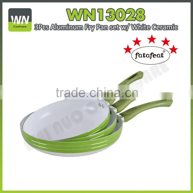 Green color ceramic coating pan with bakelite handle fry pan with divider ceramic frying pan