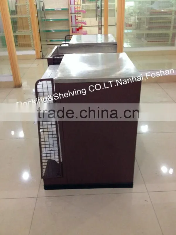 Checkout counter with shelf