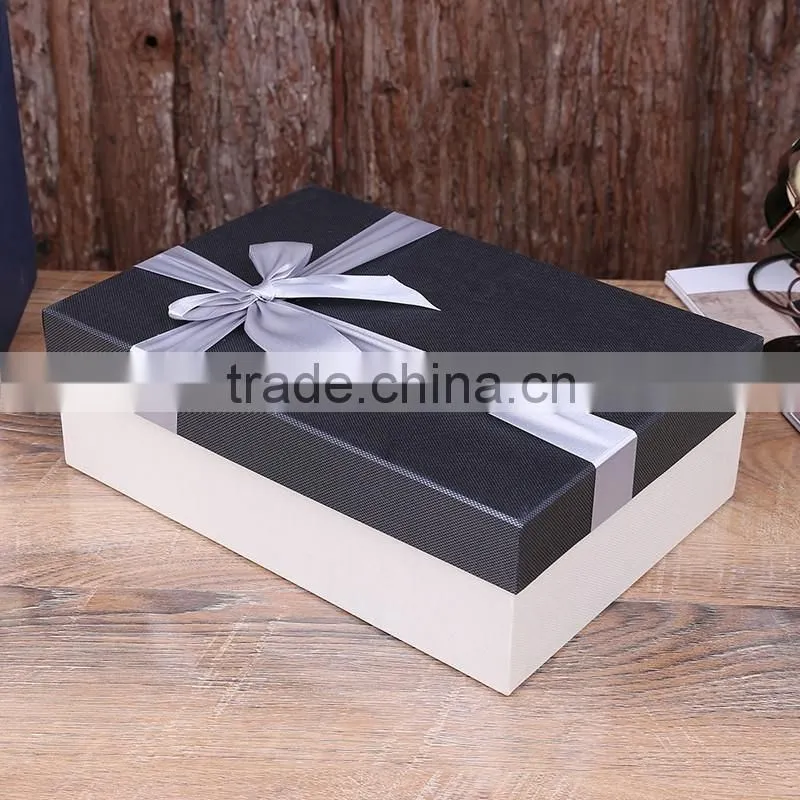 Rectangle feather white gift box