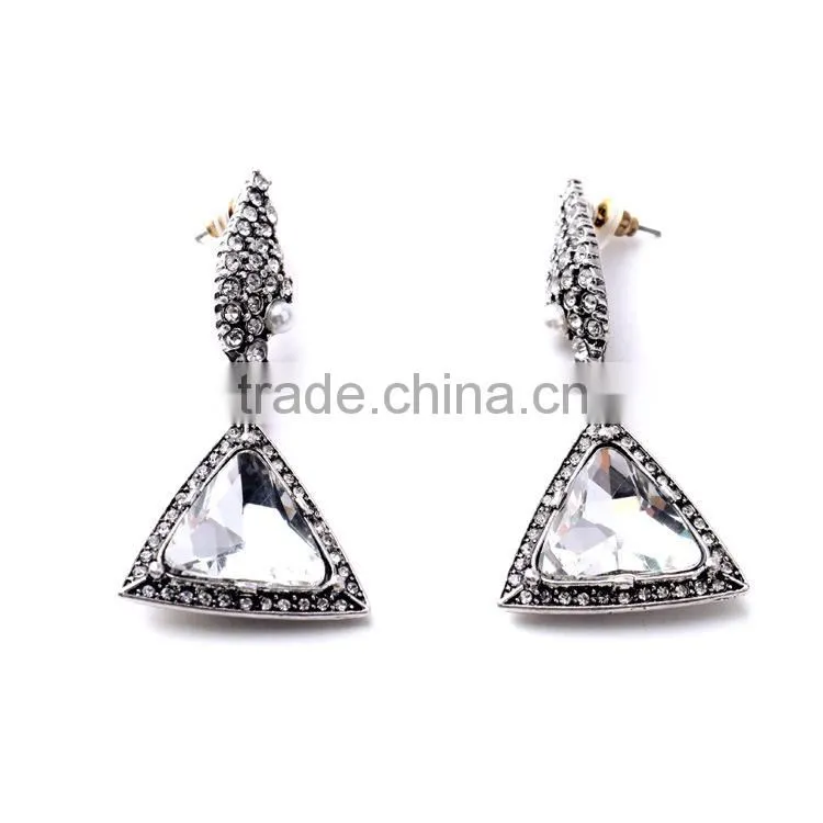 Simple Fashion Hot Sale Exquisite Elegant triangle earring, alloy earring with rhinestone