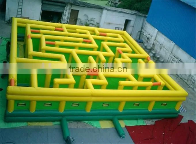 Newdesign inflatable labyrinth maze game for amusement park