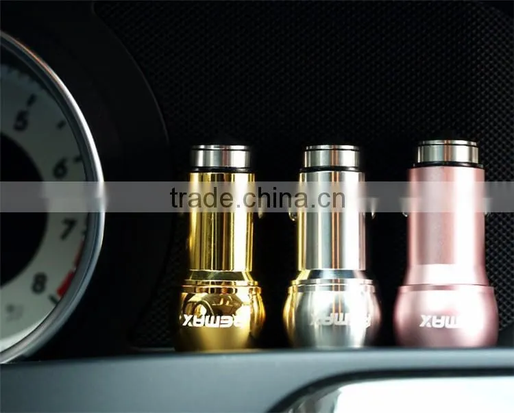 New design Remax 2016 with safety hammber function 2.4A 2 USB metal bullet car charger