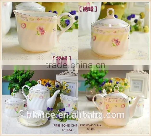 Flower coffee set with crinkle surface