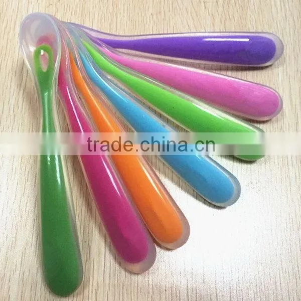 Top quality Cheapest top sell silicone baby spoons