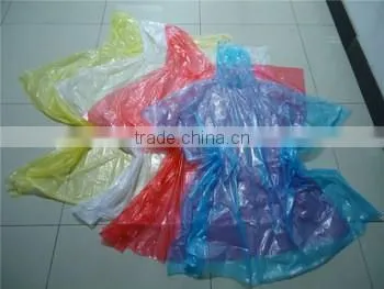 Waterproof portable kids PVC raincoat/rain poncho with hood and print